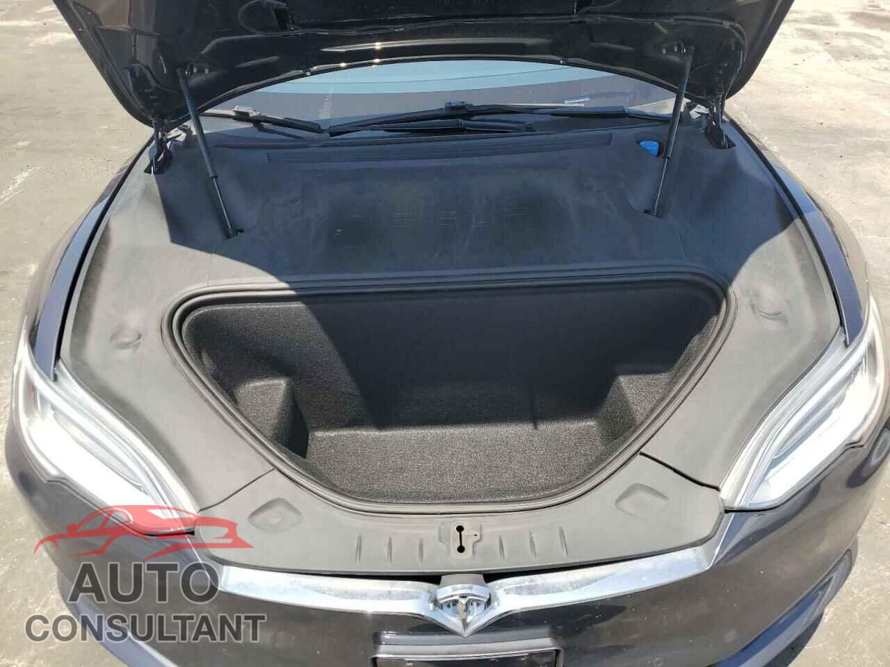TESLA MODEL S 2019 - 5YJSA1E48KF330920
