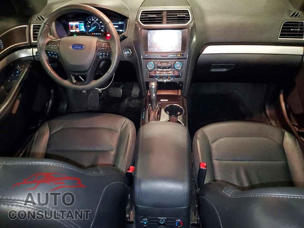 FORD EXPLORER 2017 - 1FM5K8D84HGD89013