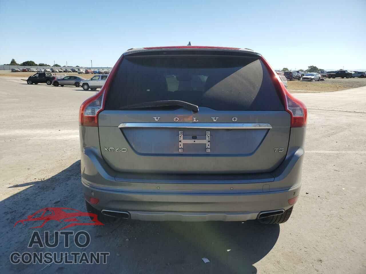 VOLVO XC60 2017 - YV440MDU7H2000421