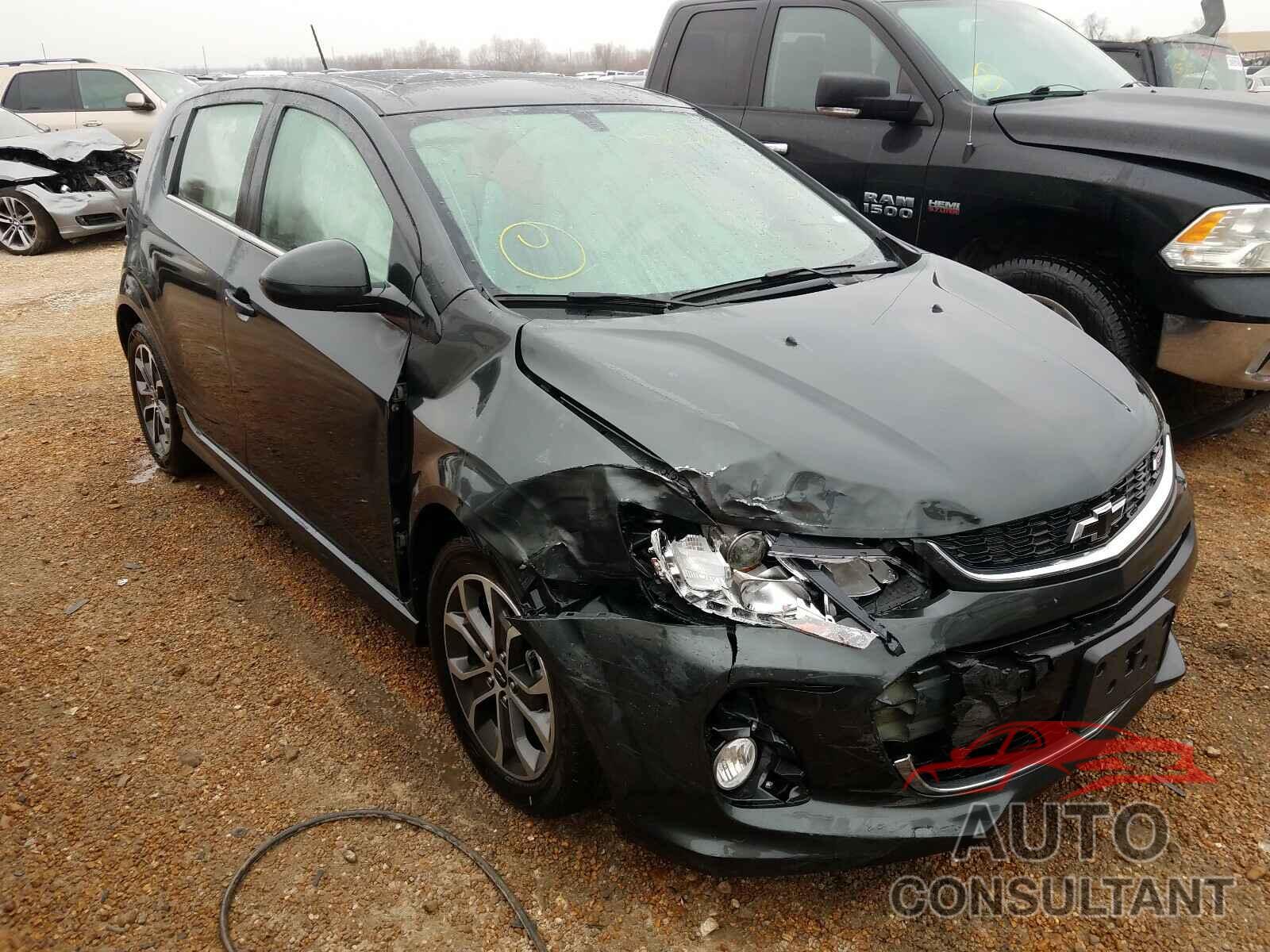 CHEVROLET SONIC 2019 - 1G1JD6SB1K4126222