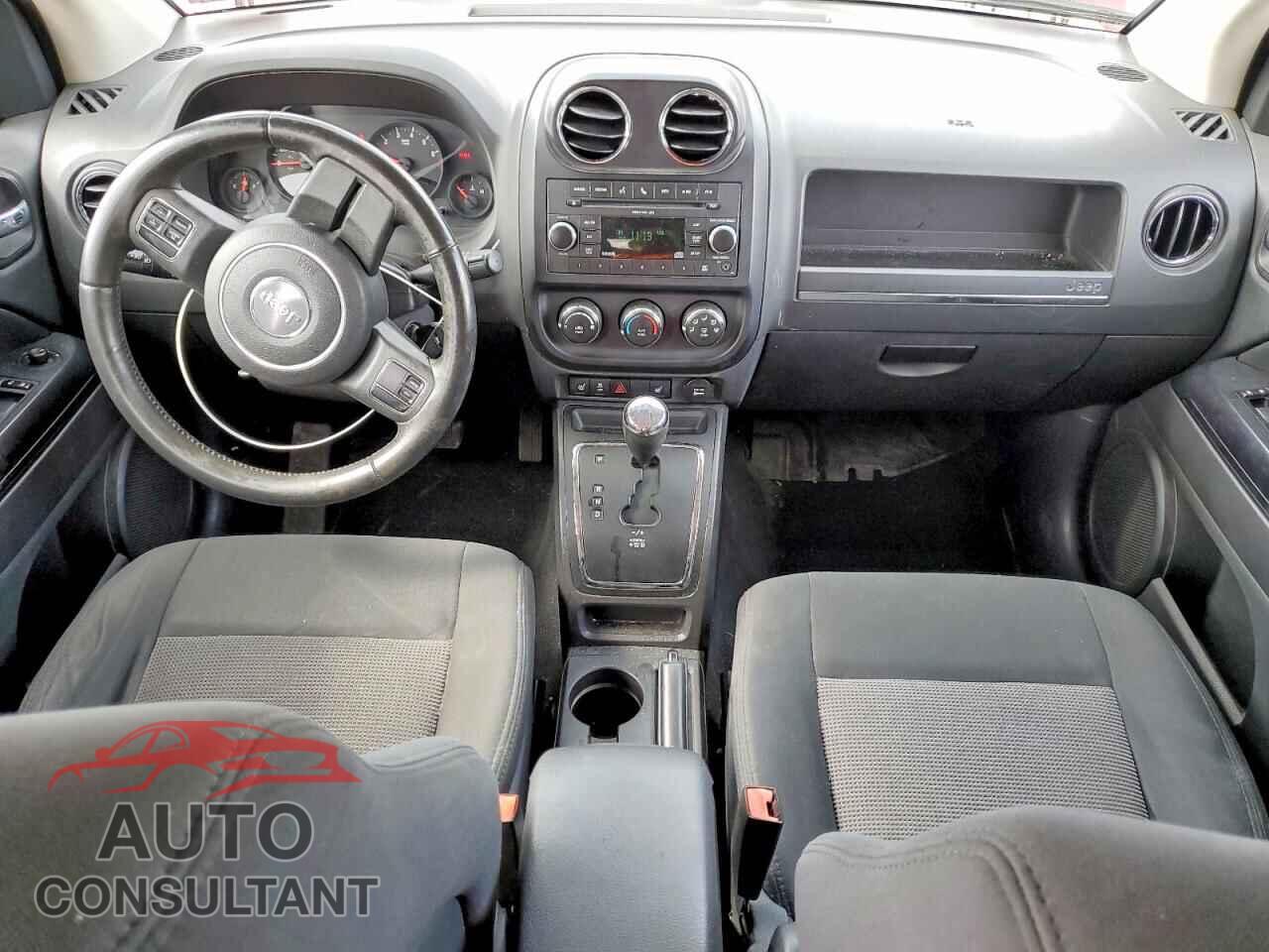 JEEP COMPASS 2011 - 1J4NF1FB2BD135747