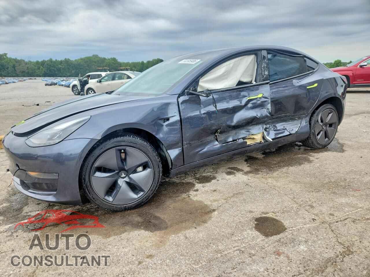 TESLA MODEL 3 2021 - 5YJ3E1EA0MF906131