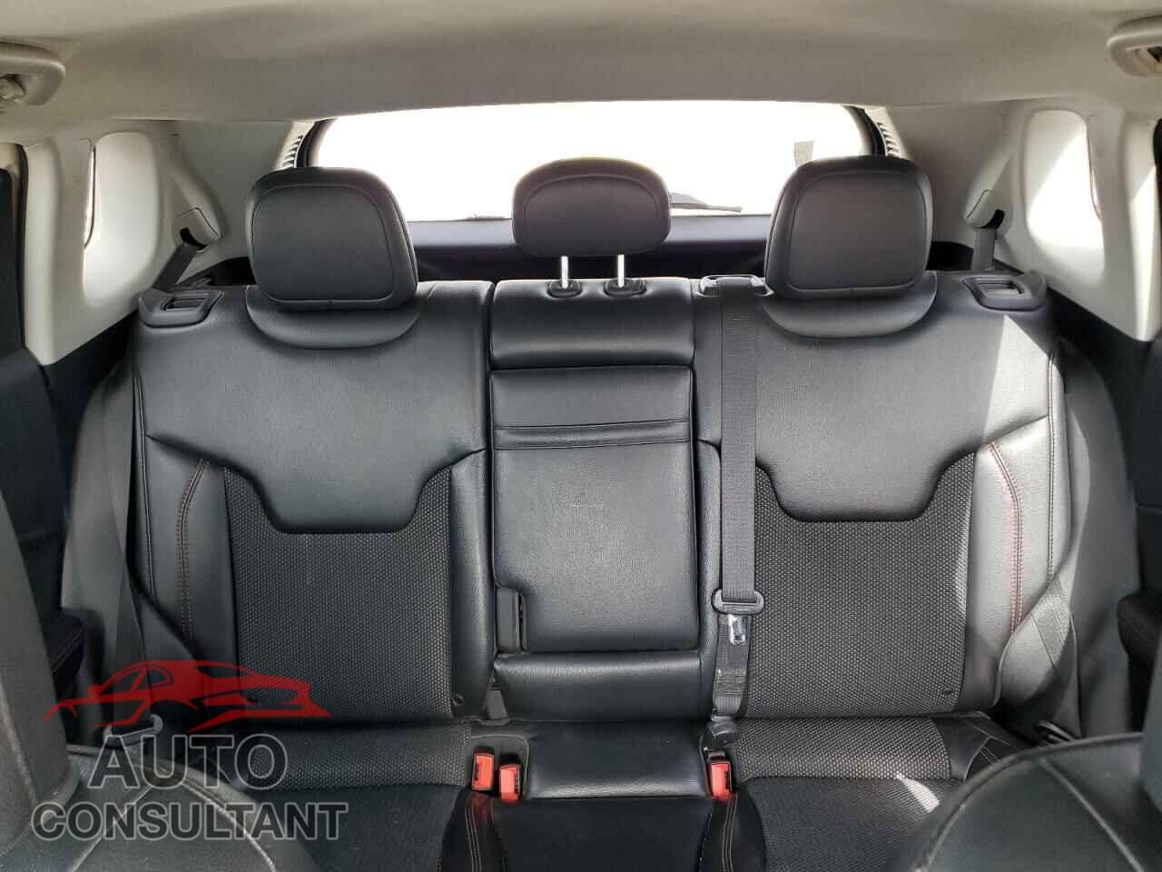 JEEP COMPASS 2019 - 3C4NJDDB7KT721718