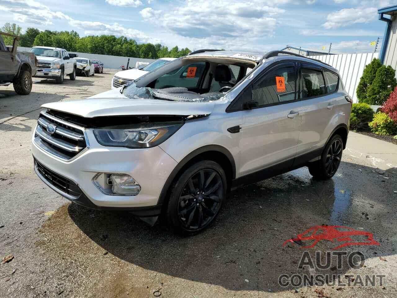 FORD ESCAPE 2017 - 1FMCU9G90HUB98587