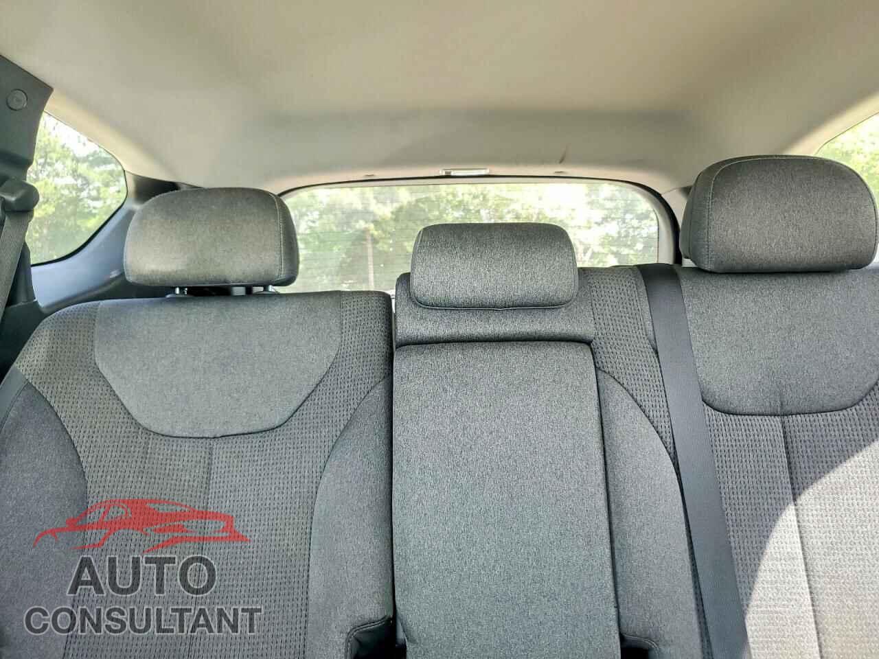 HYUNDAI SANTA FE 2023 - 5NMS14AJ2PH493047