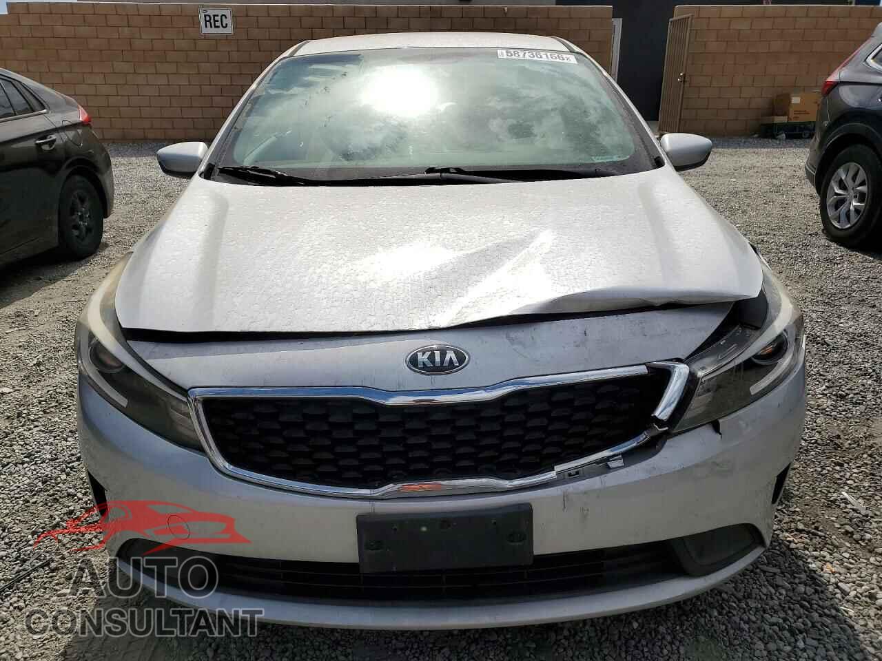 KIA FORTE 2017 - 3KPFK4A72HE142876