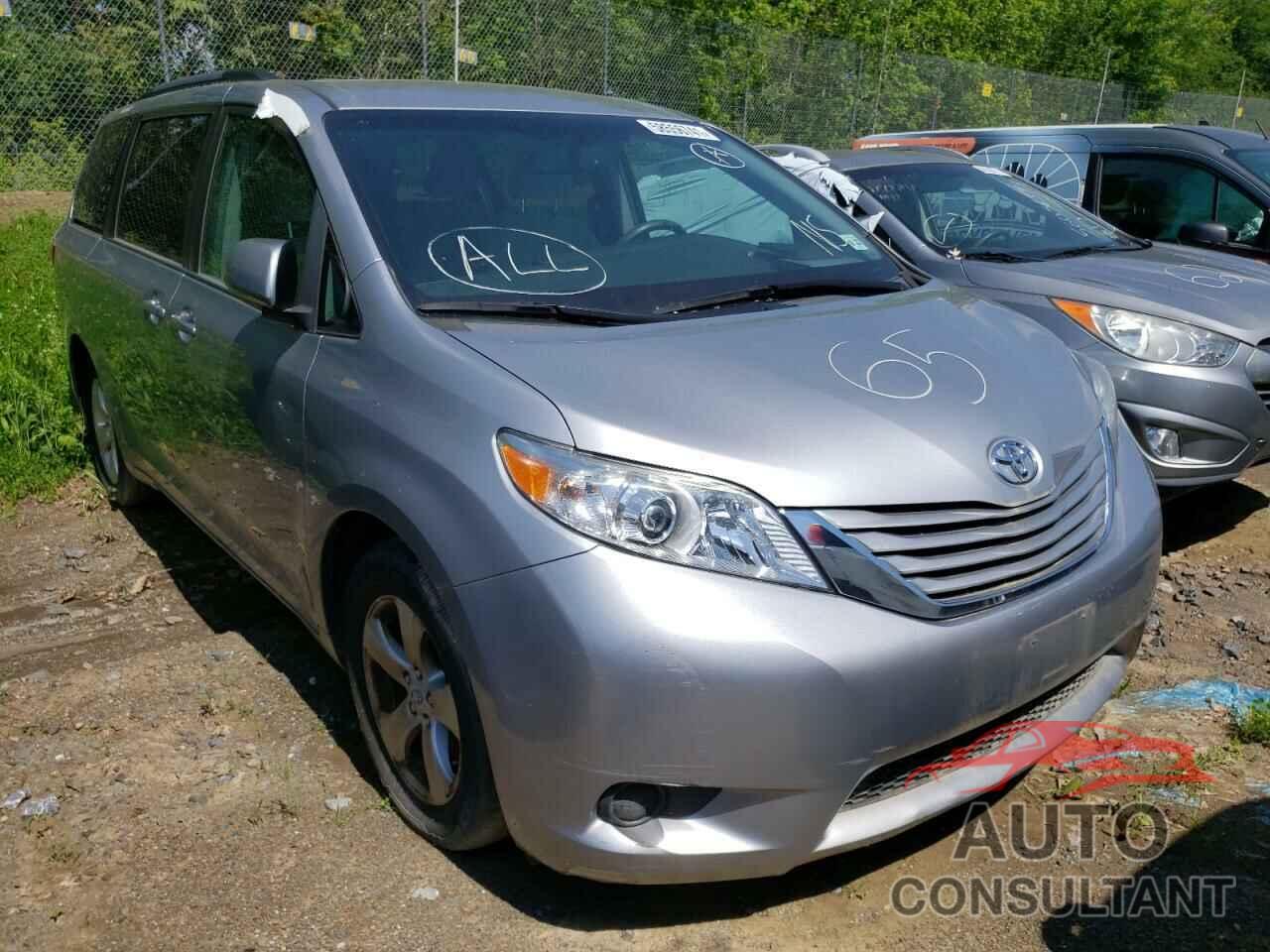 TOYOTA SIENNA 2017 - 5TDKZ3DC7HS812943