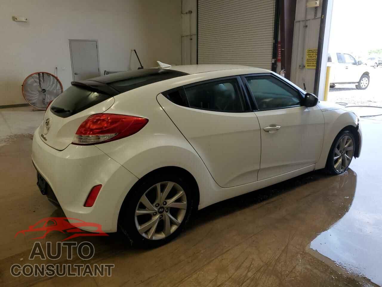 HYUNDAI VELOSTER 2017 - KMHTC6AD7HU304774