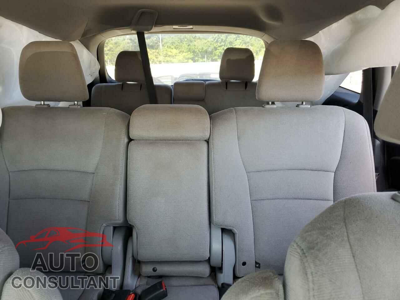 HONDA PILOT 2020 - 5FNYF5H38LB022251
