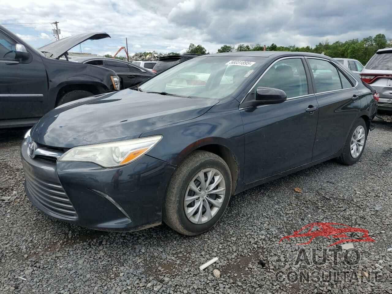 TOYOTA CAMRY 2016 - 4T4BF1FK7GR564593