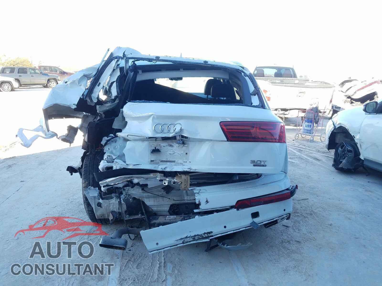 AUDI Q7 2017 - WA1LAAF72HD001119