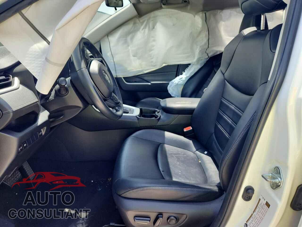 TOYOTA RAV4 2019 - JTMC1RFVXKD022990