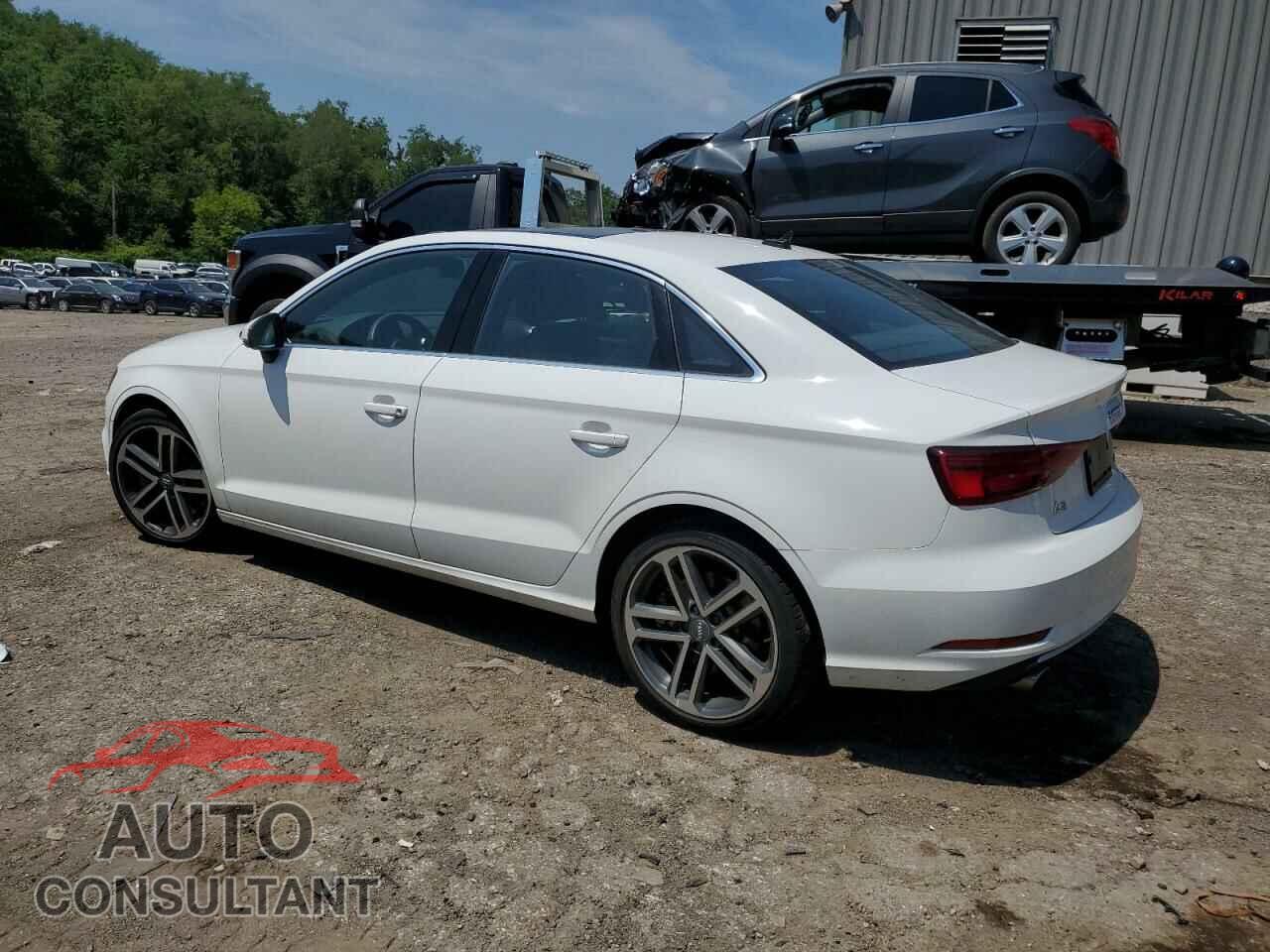 AUDI A3 2019 - WAUBEGFF4KA079715