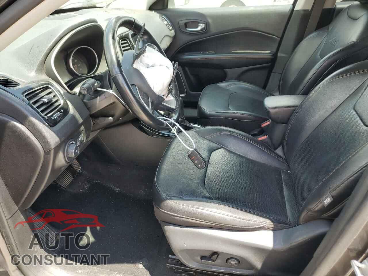 JEEP COMPASS 2020 - 3C4NJDCB3LT123497