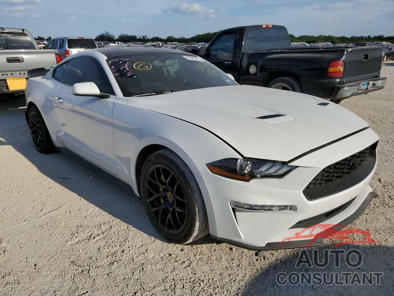 FORD MUSTANG 2018 - 1FA6P8TH4J5159507