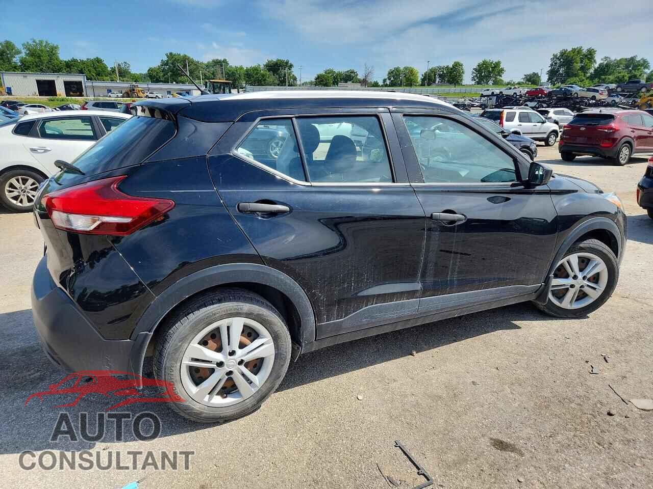 NISSAN KICKS 2019 - 3N1CP5CU3KL558776
