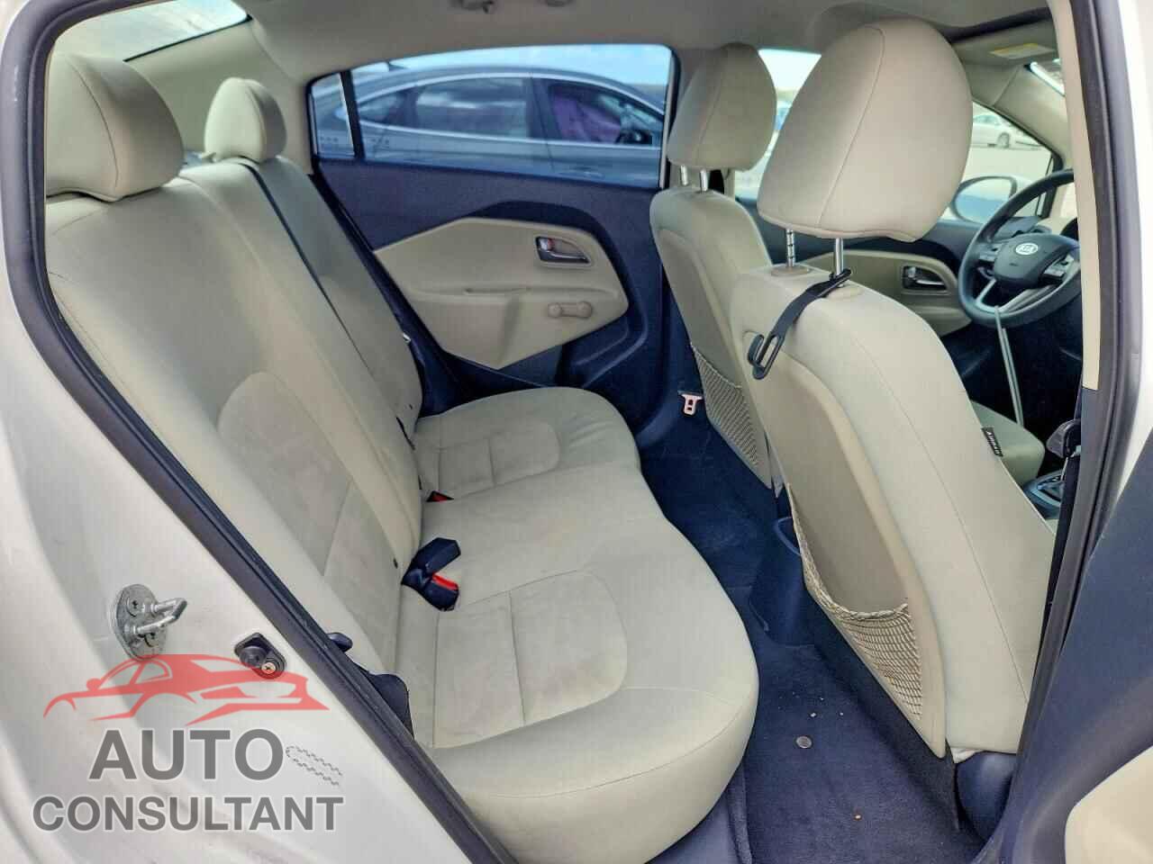 KIA RIO 2012 - KNADM4A37C6061009