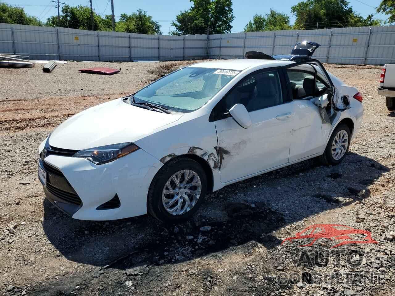 TOYOTA COROLLA 2018 - 5YFBURHE8JP753056