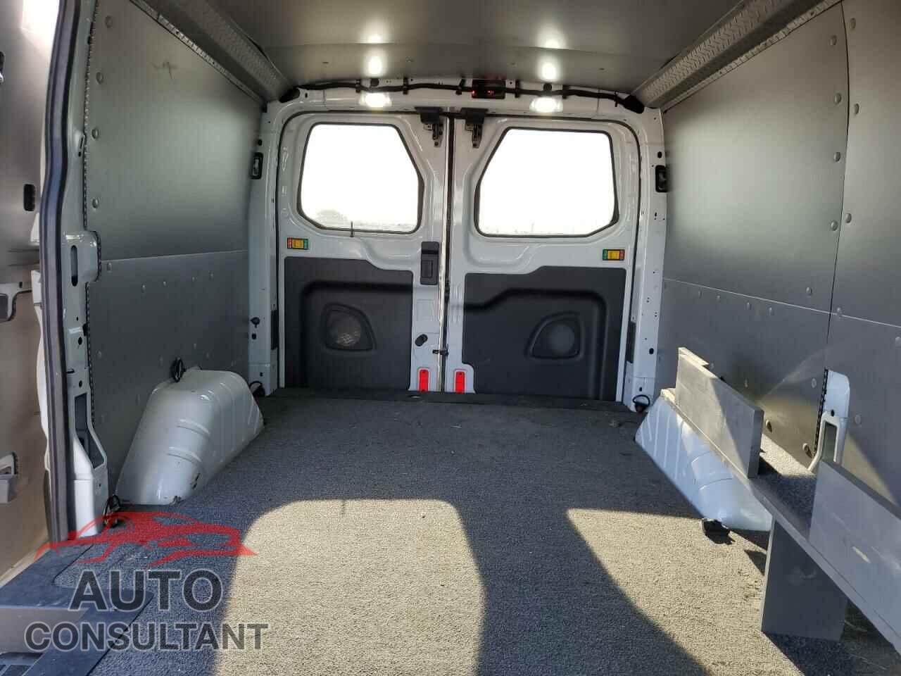 FORD TRANSIT 2018 - 1FTYE1YM2JKA90940