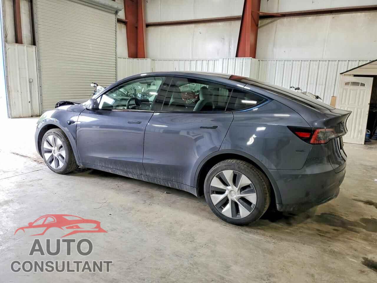 TESLA MODEL Y 2023 - 7SAYGDEE2PF838670