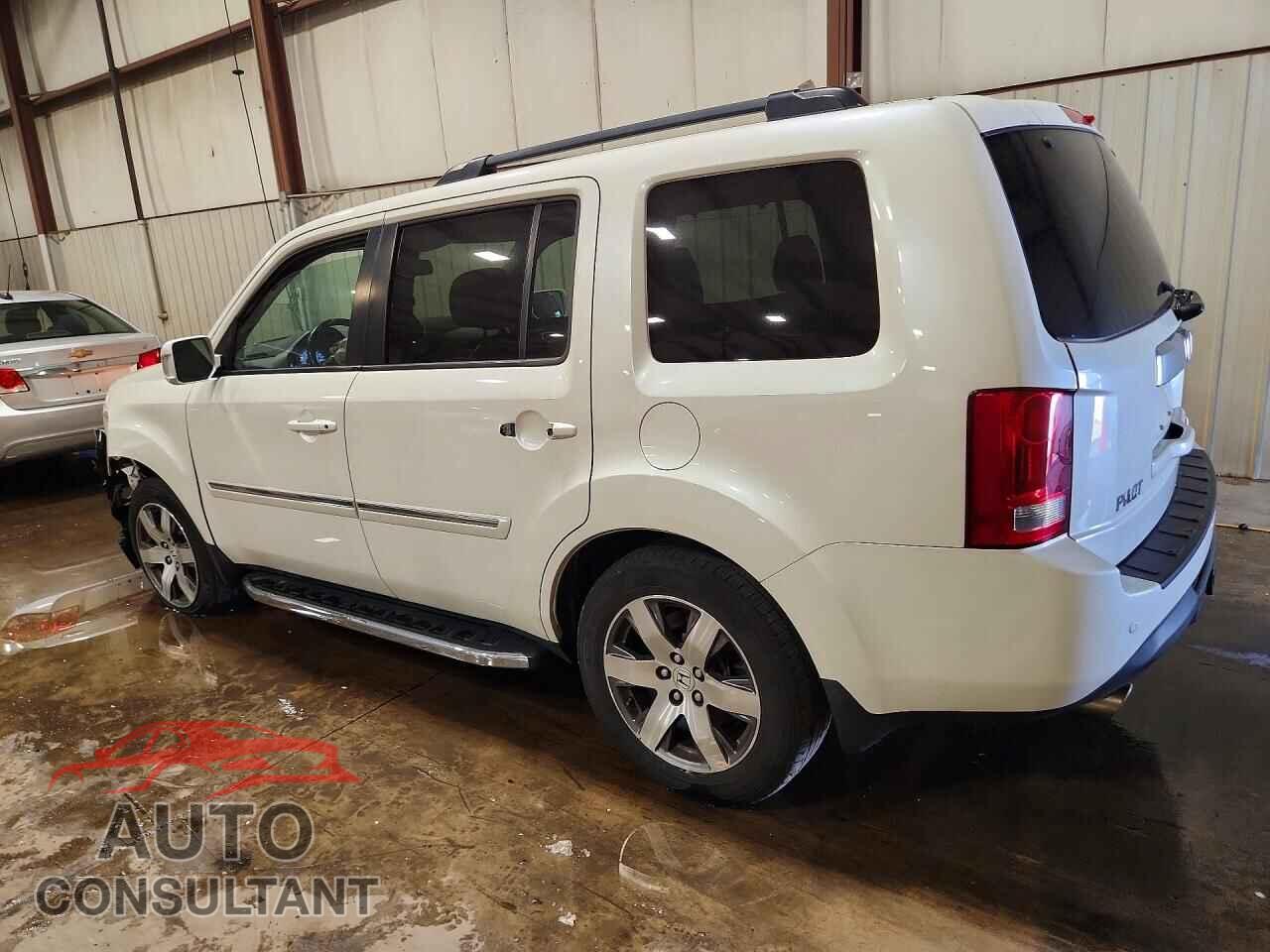 HONDA PILOT 2015 - 5FNYF4H98FB068567