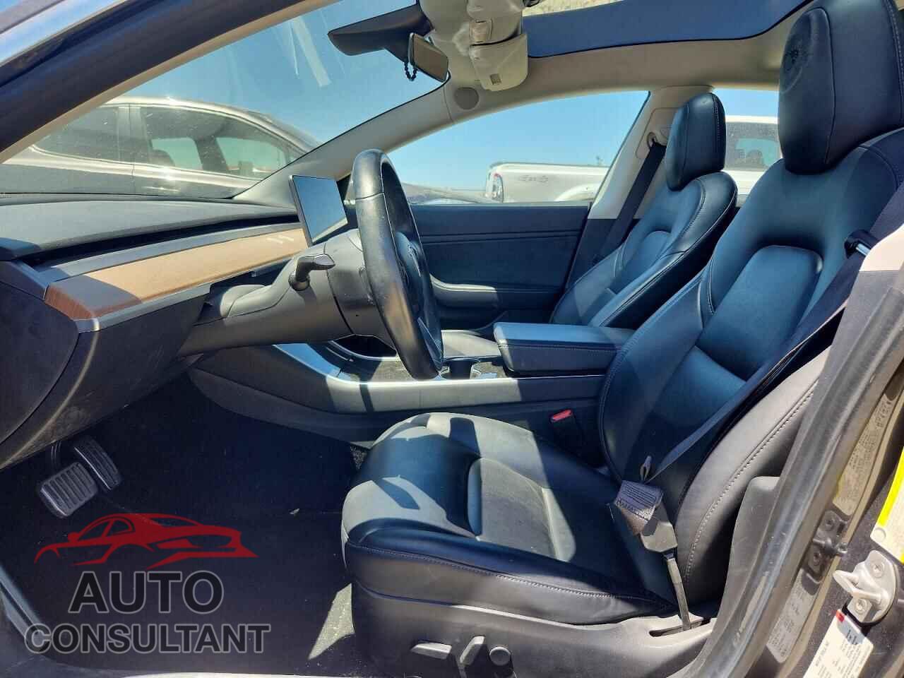 TESLA MODEL 3 2018 - 5YJ3E1EA0JF053483