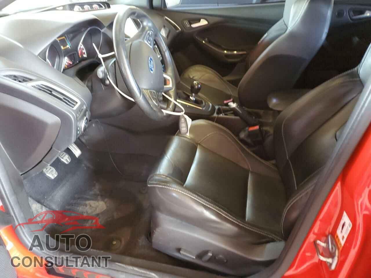 FORD FOCUS 2016 - 1FADP3L99GL331456
