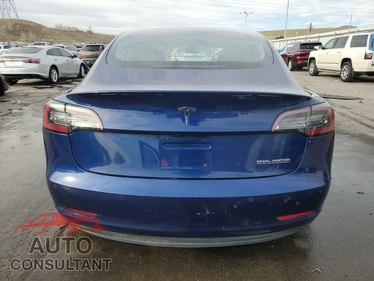 TESLA MODEL 3 2018 - 5YJ3E1EB2JF074148
