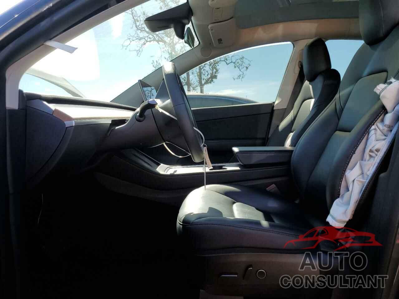 TESLA MODEL Y 2022 - 7SAYGDEE2NF402320