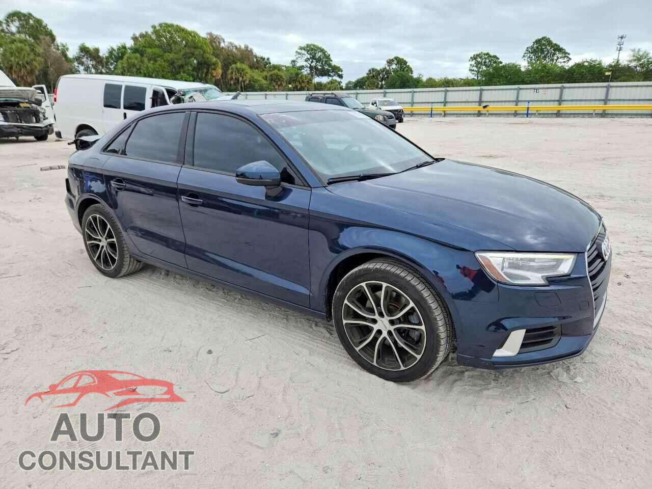 AUDI A3 2018 - WAUAUGFF9J1069419
