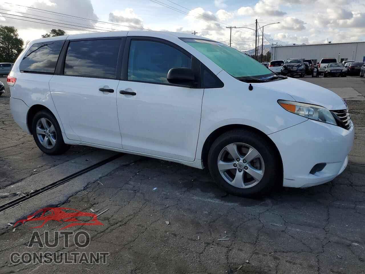 TOYOTA SIENNA 2011 - 5TDZK3DC0BS171709