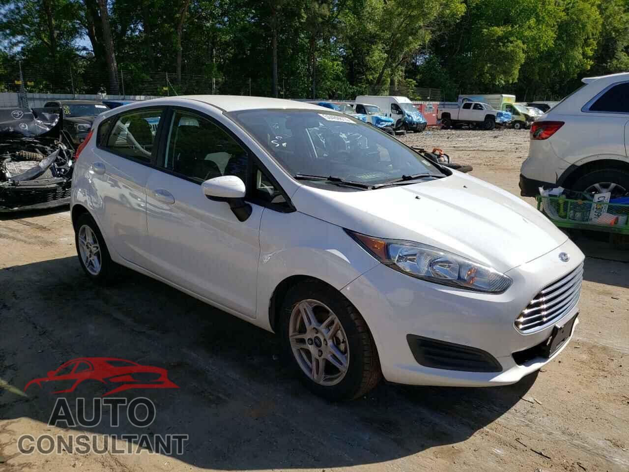 FORD FIESTA 2017 - 3FADP4EJ9HM119105