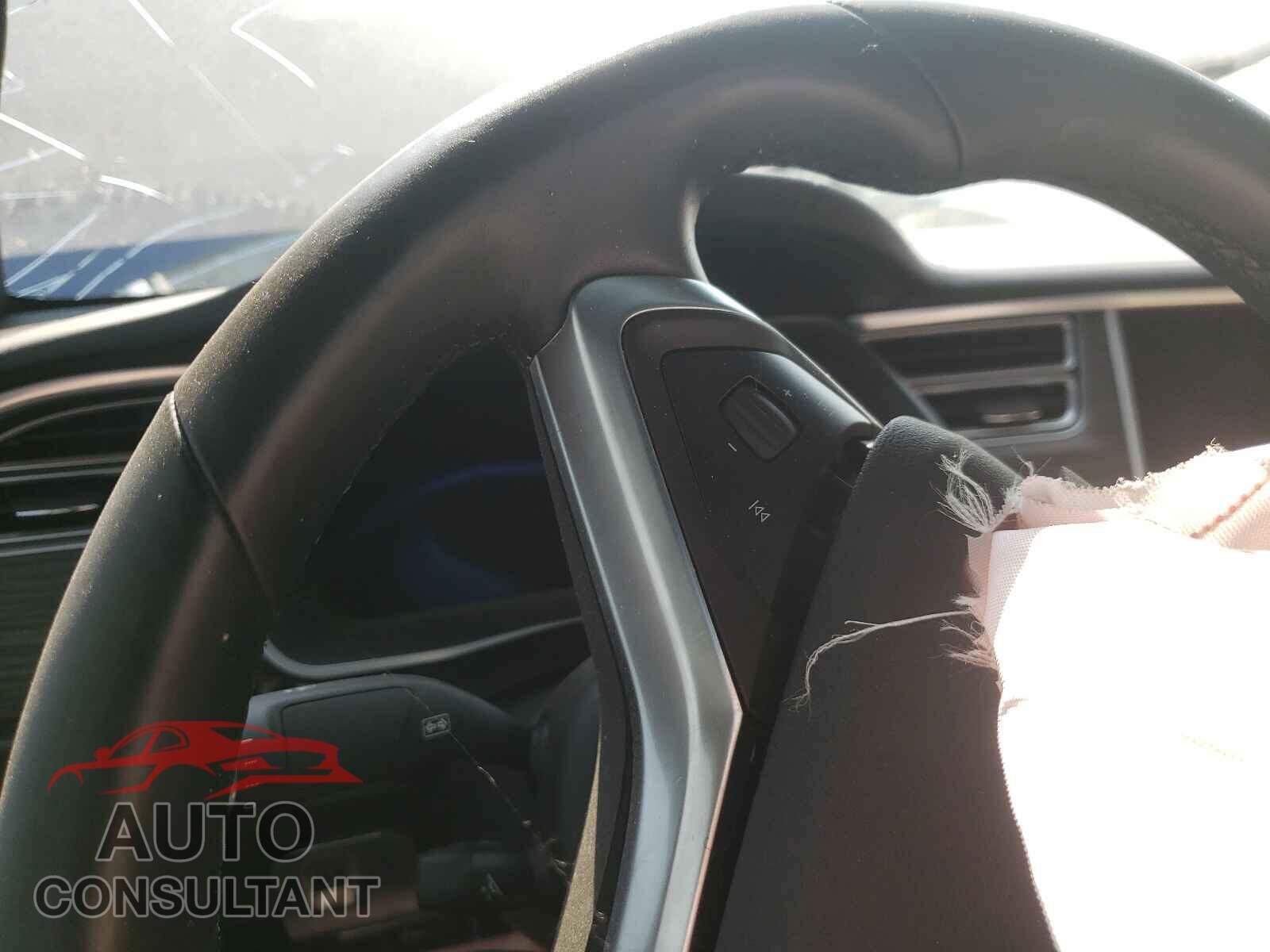 TESLA MODEL X 2016 - 5YJXCAE24GF004957