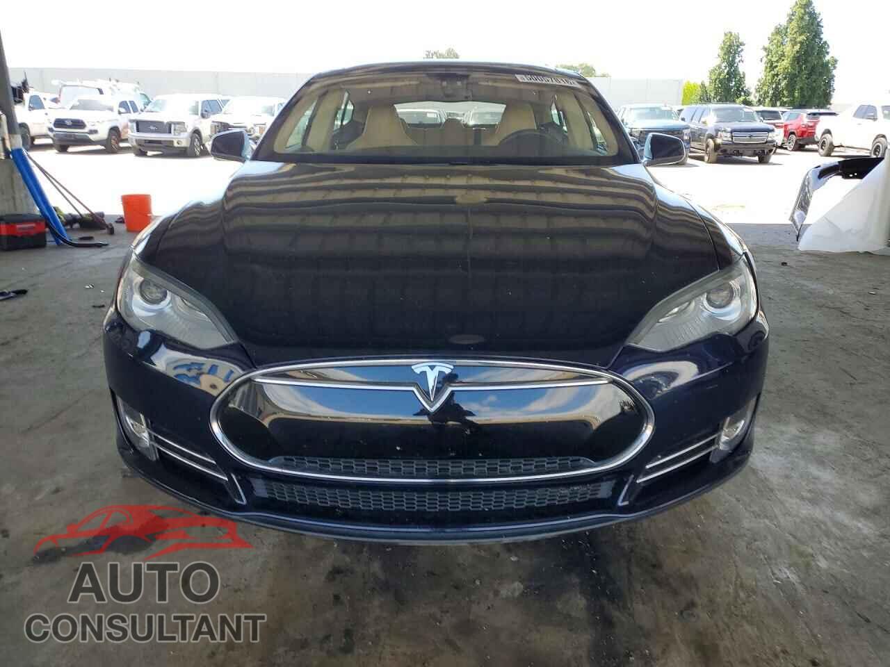 TESLA MODEL S 2013 - 5YJSA1CN9DFP07270
