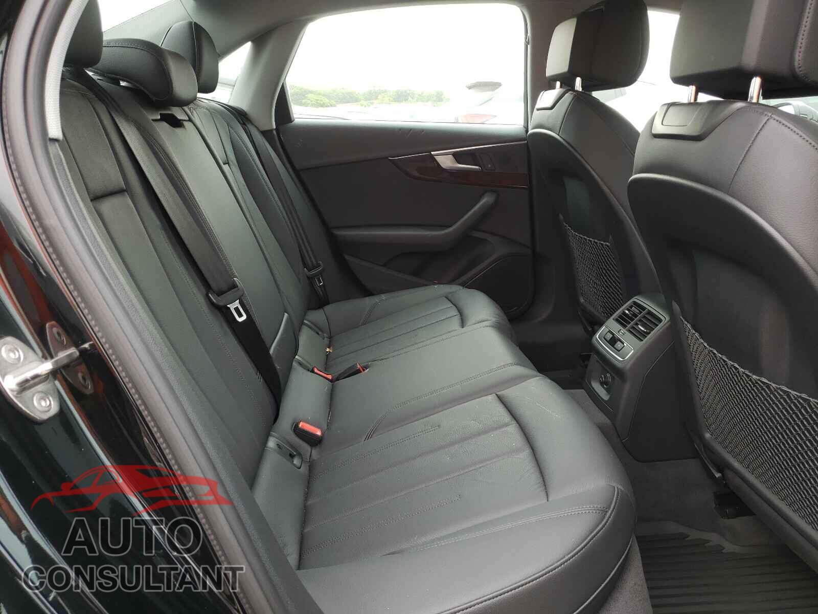 AUDI A4 2019 - WAUDNAF41KN007321