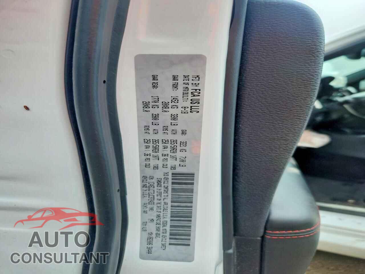 DODGE DURANGO 2018 - 1C4SDJCT2JC372433