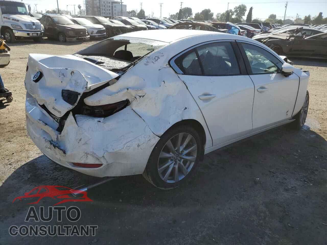 MAZDA 3 2021 - JM1BPACL6M1328376