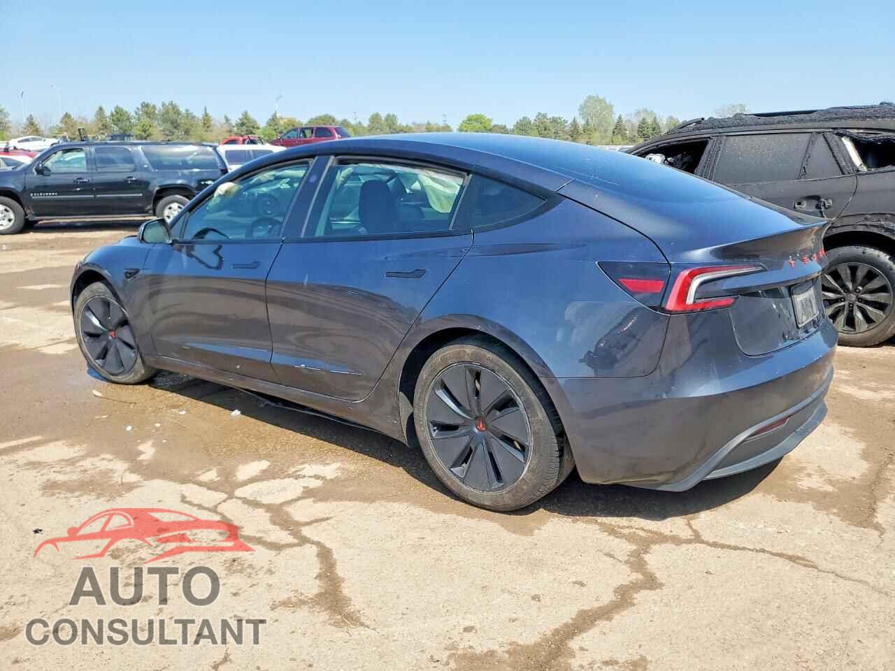 TESLA MODEL 3 2024 - 5YJ3E1EA7RF721713