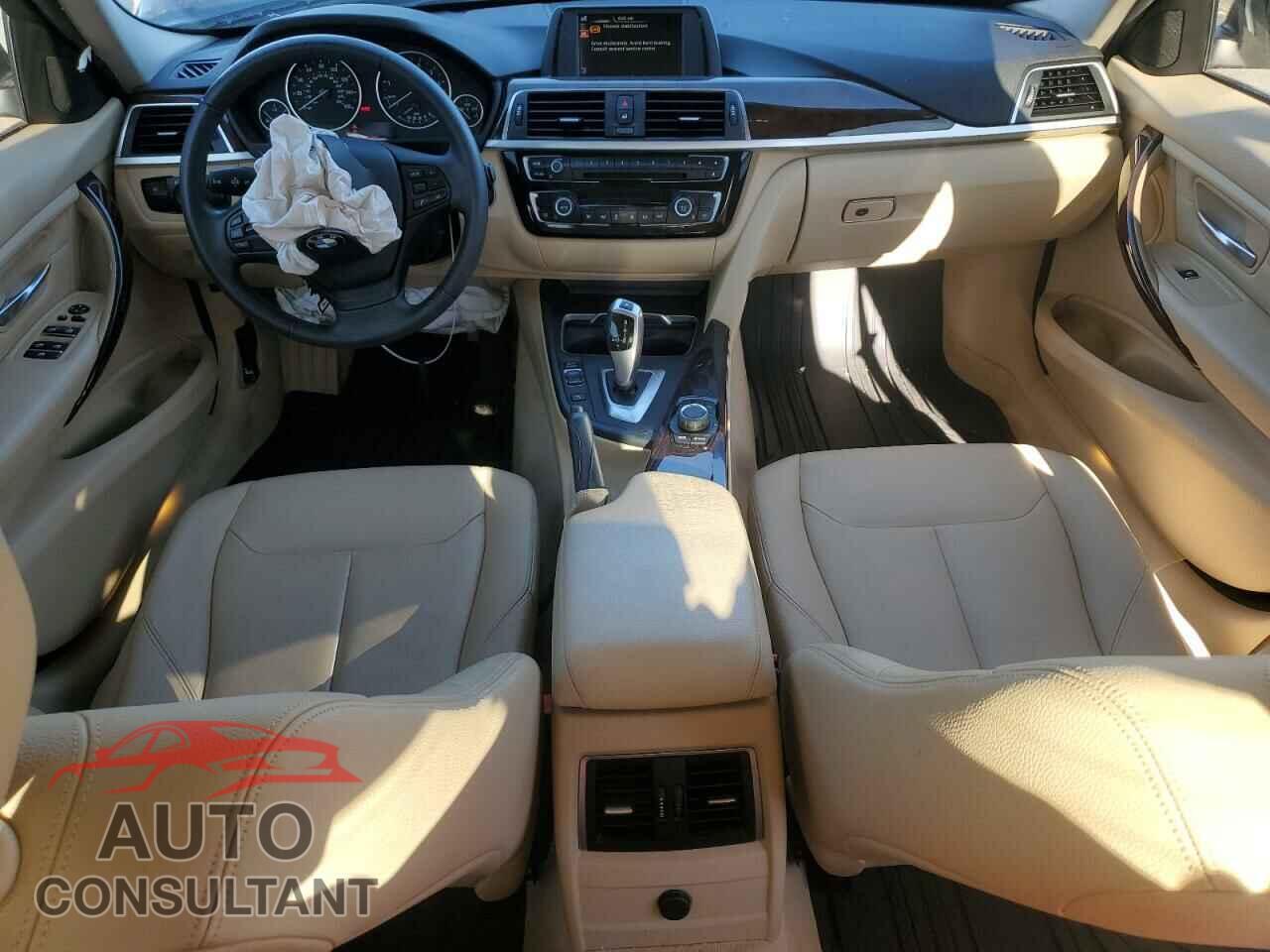 BMW 3 SERIES 2016 - WBA8A9C52GK617875