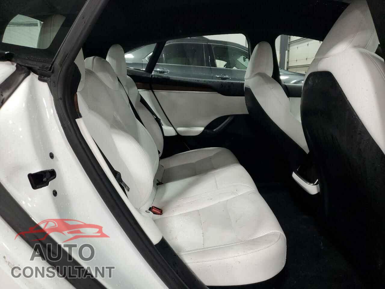 TESLA MODEL S 2023 - 5YJSA1E5XPF500758