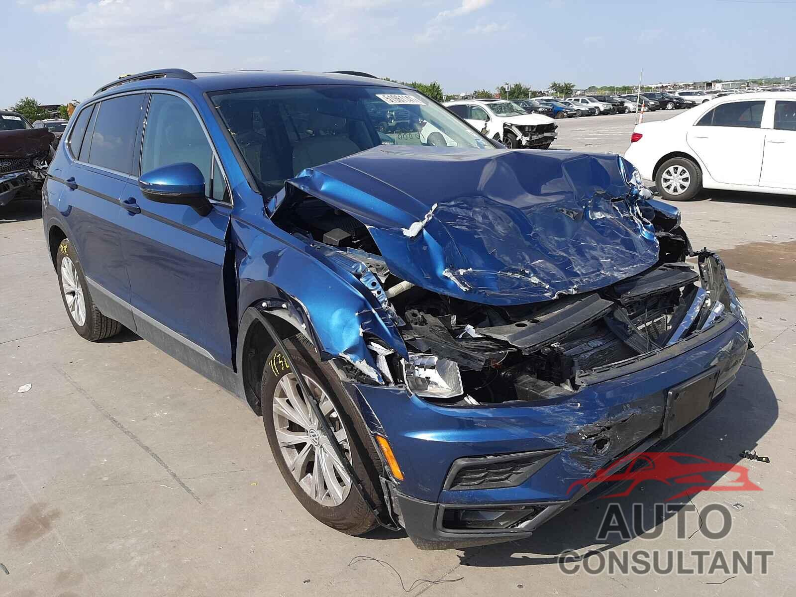 VOLKSWAGEN TIGUAN 2018 - 3VV2B7AX5JM010868