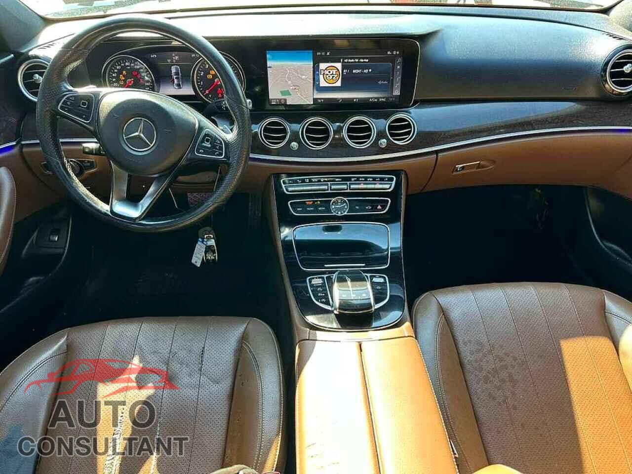 MERCEDES-BENZ E-CLASS 2017 - WDDZF4KB2HA037252