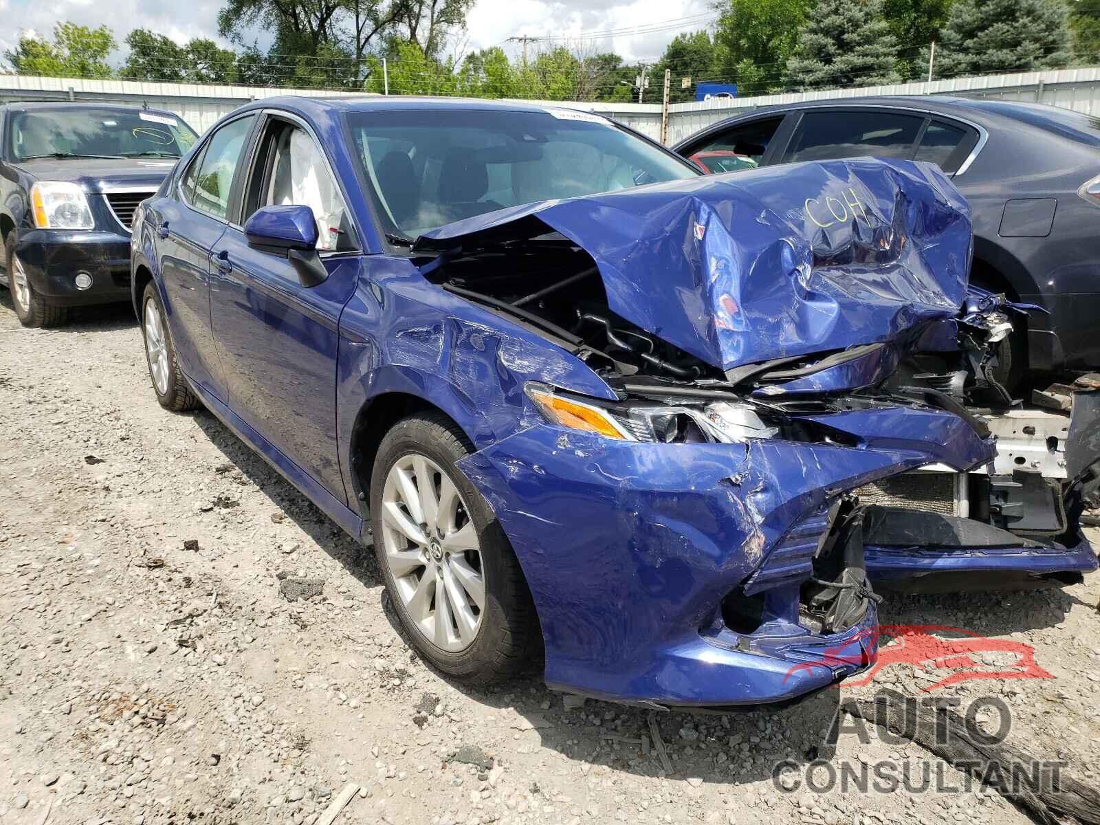 TOYOTA CAMRY 2018 - 4T1B11HK5JU559891