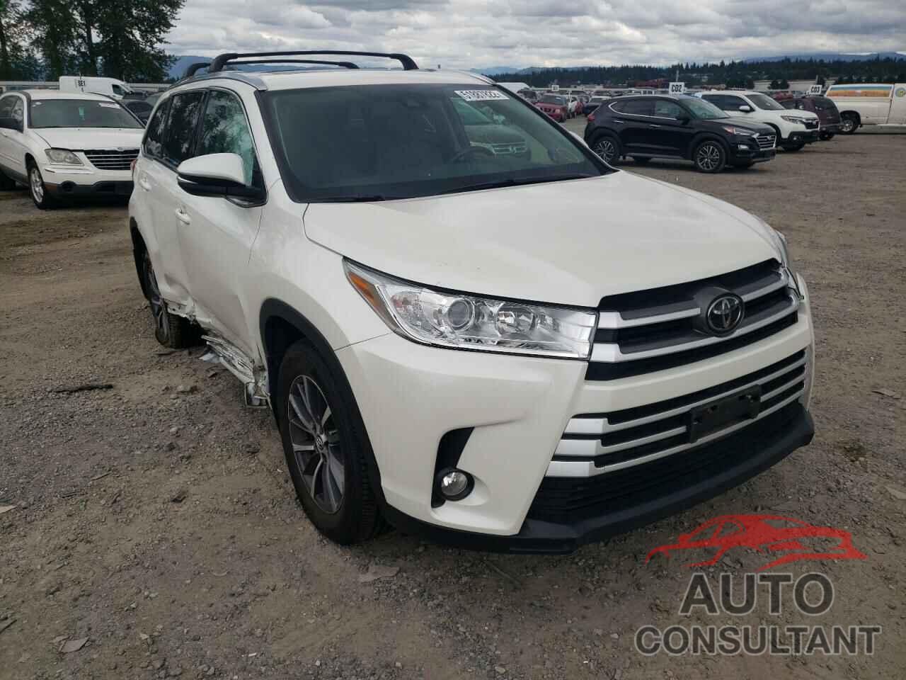 TOYOTA HIGHLANDER 2018 - 5TDJZRFH8JS553649