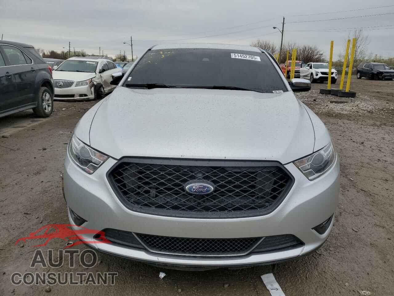 FORD TAURUS 2017 - 1FAHP2F84HG104510