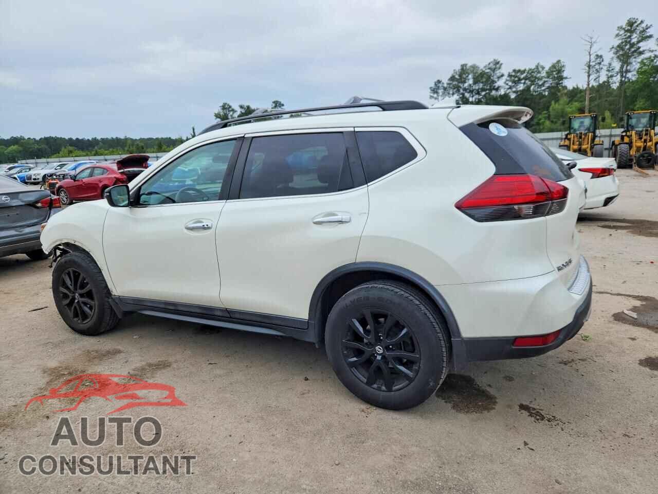 NISSAN ROGUE 2017 - 5N1AT2MT2HC826754