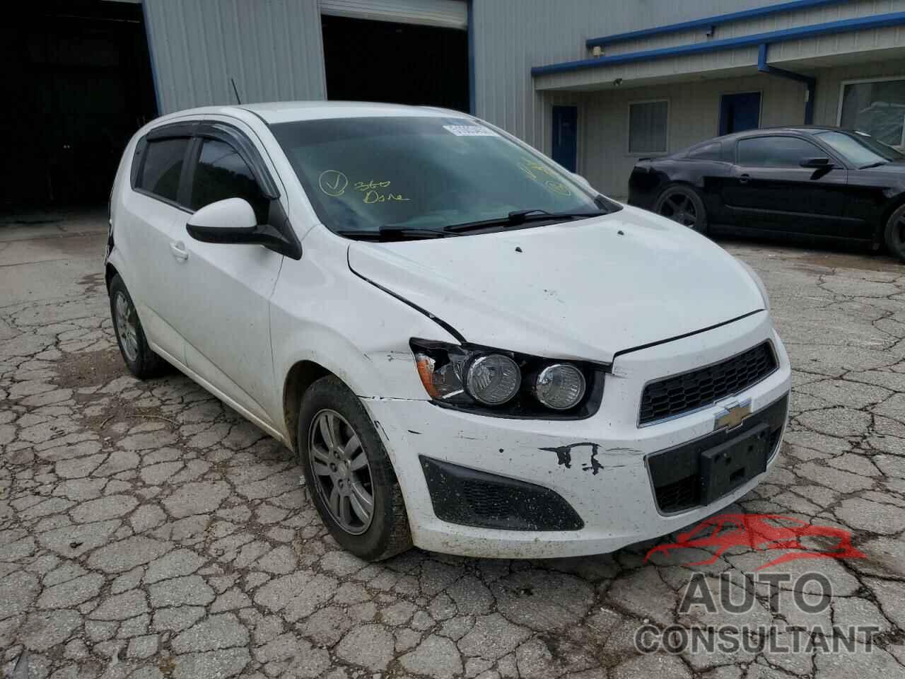 CHEVROLET SONIC 2016 - 1G1JC6SH4G4102706