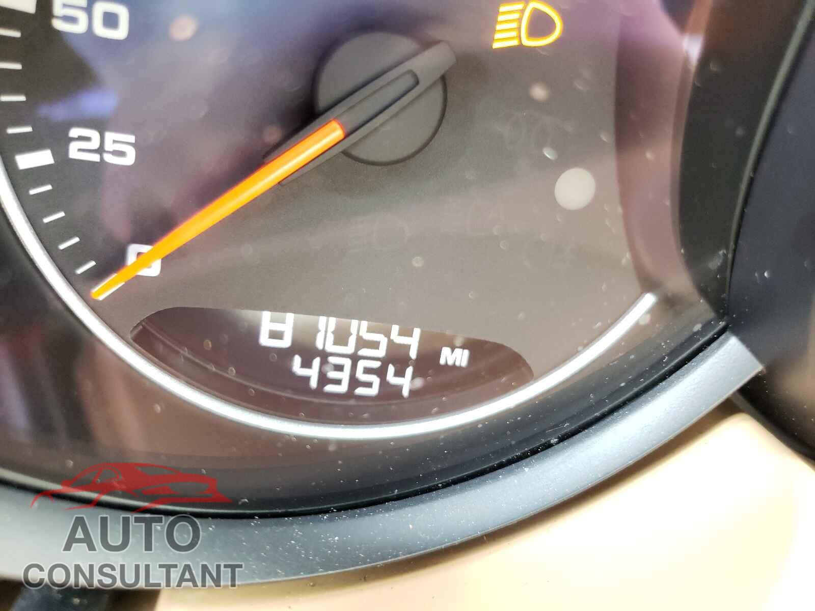 PORSCHE CAYENNE 2016 - WP1AA2A25GLA09913
