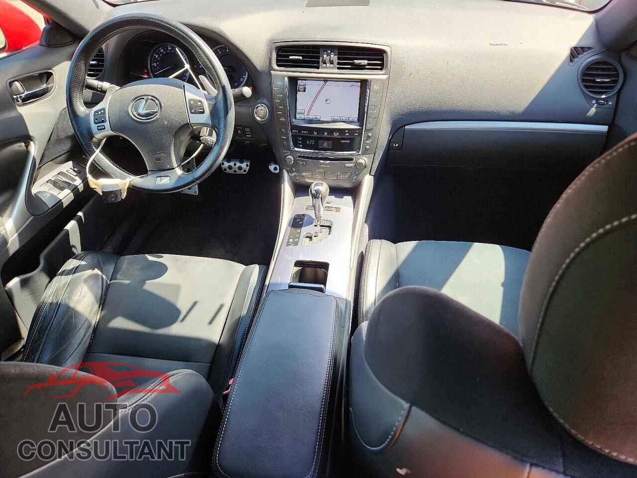 LEXUS IS 2011 - JTHBF5C25B5145587