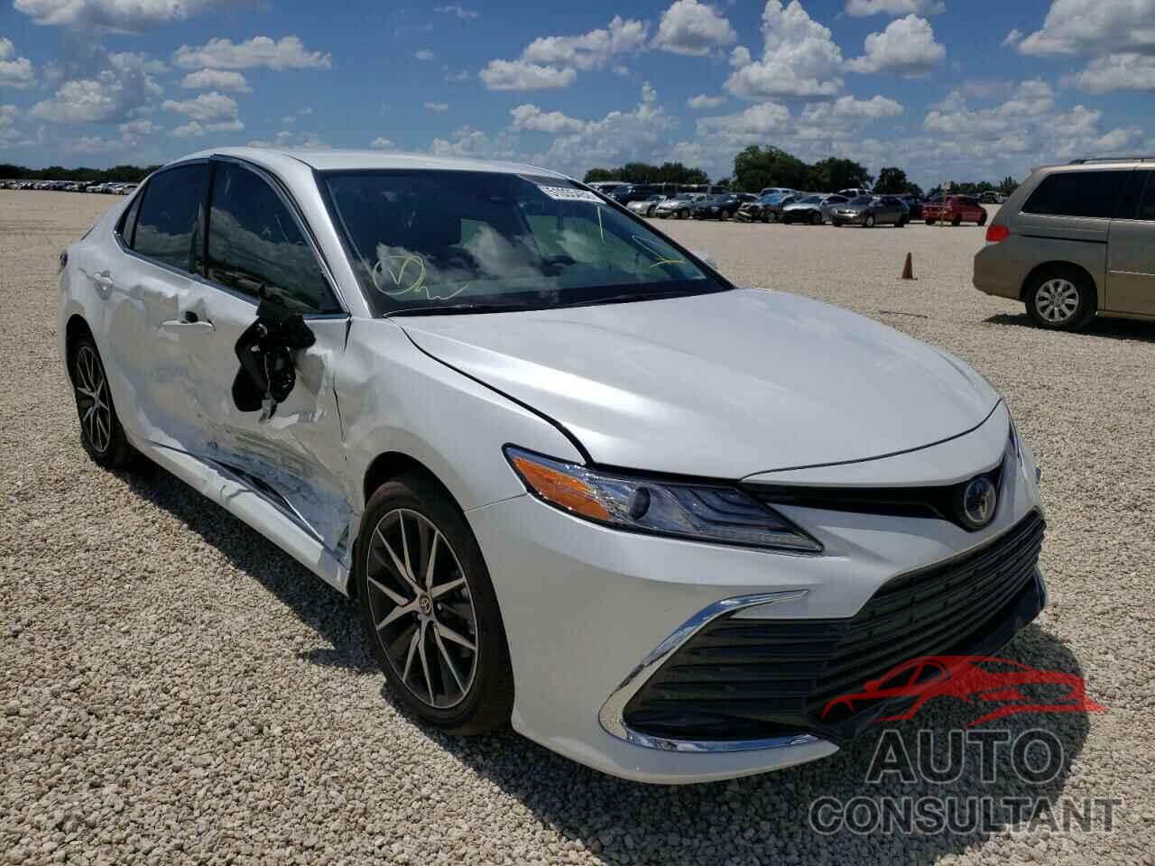 TOYOTA CAMRY 2022 - 4T1F31AK1NU589451